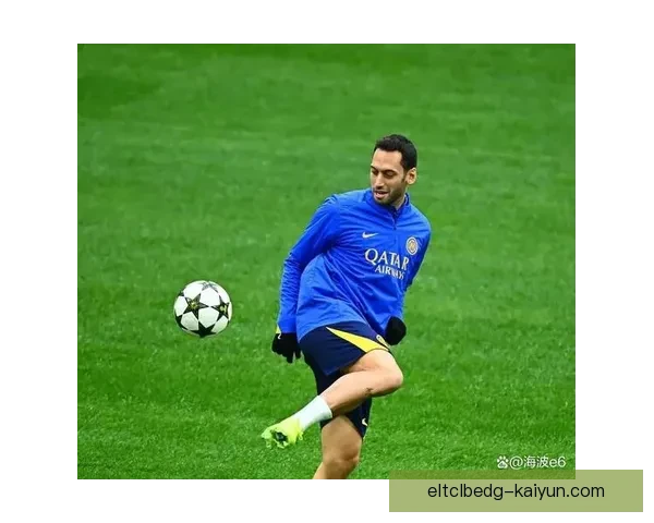 恰尔汗奥卢助力土耳其国家队，未来赛事表现值得关注